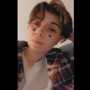 Meet your Posher, Alicia